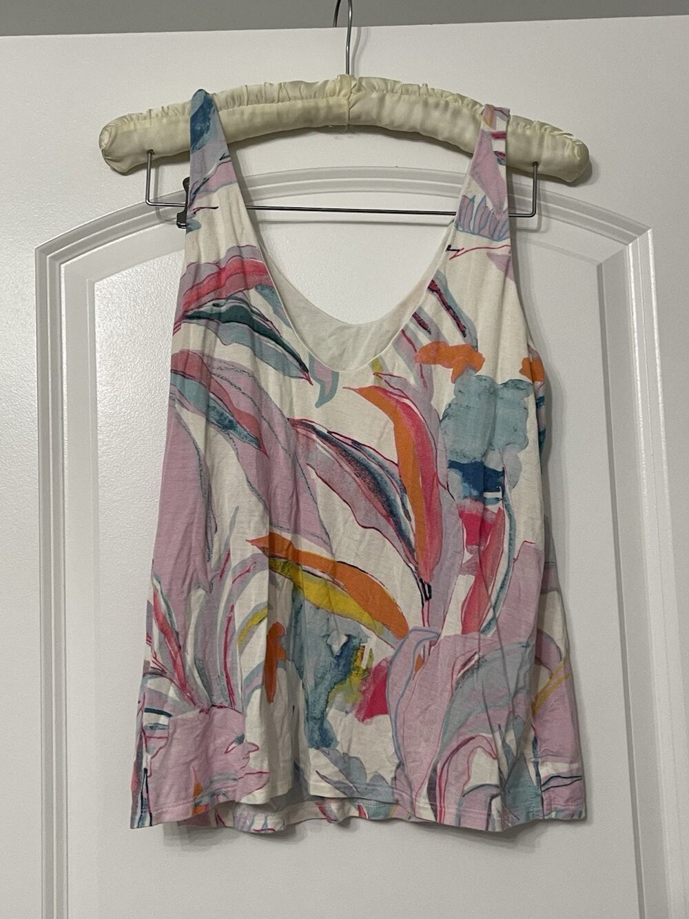 Soma 2-Piece Tank Top/Shorts Pajama Set Lounge Wear Small Floral Tropical